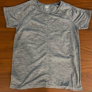 Athleta Foothill Grey Top Size Large